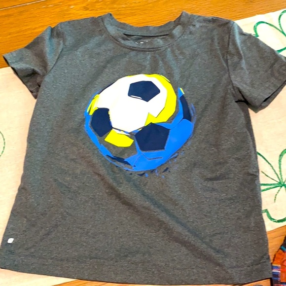 Set of 2 soccer t-shirts sz4 *EUC - Picture 4 of 5